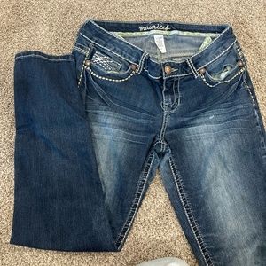 Maurices jeans
